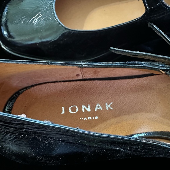 Jonak Paris MARY JANE WITH DOUBLE STRAPS
in Black Pleated Patent Leather Size 40 - Picture 13 of 14